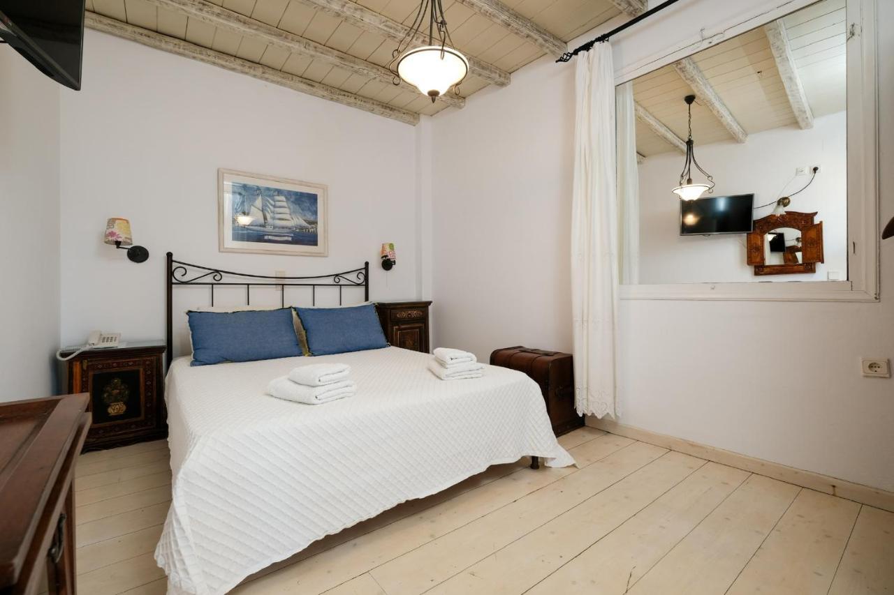 Golden Beach Studios & Suites Tínos 외부 사진
